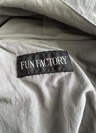 Fun factory berlin легкая куртка в стиле rungholz oskaannette gorgz5 фото