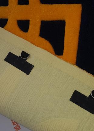 Коврик на стену "трезуб" ручная работа