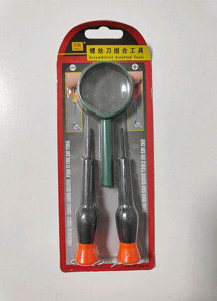 Набір викруток+лупа