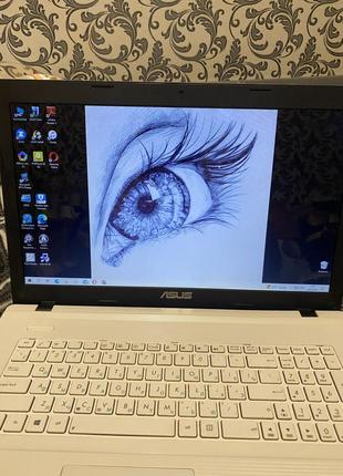 Ноутбук asus