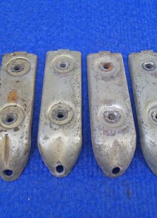 Кронштейн ролика стеклоподьемника москвич 412 2140