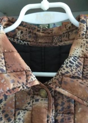 Двостороння куртка у леопардовий принт.3 фото