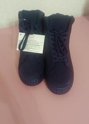 Продам новую удобную, легкую обувь