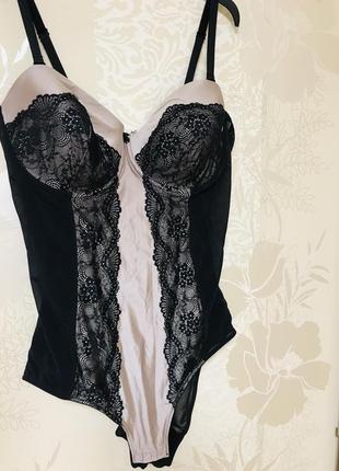 Качественный обольстительный боди с чашками