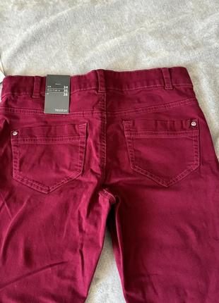 Бордовые джинсы c&amp;a3 фото