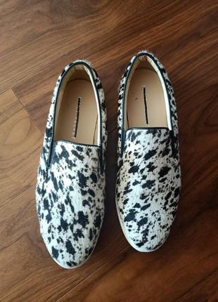 Жіночі сліпони, (макасіни) з натур. шкіри білого поні,39,mint velvet(іспанія), коричнево- білі