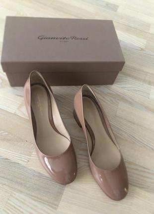 Туфли gianvito rossi новые.