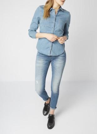 Джинсова сорочка з вишивкою