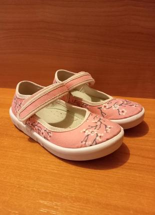 Капці для дівчинки