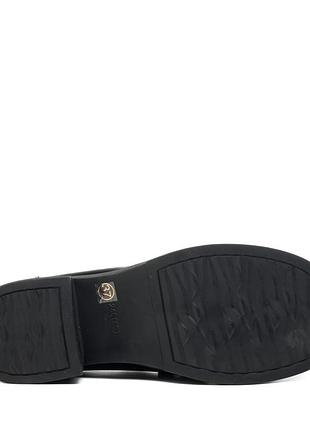 Туфлі-лофери жіночі лаковані чорні 2539т