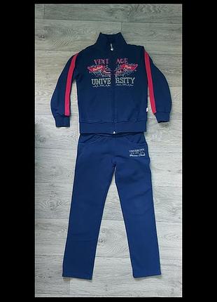 Спортивний костюм