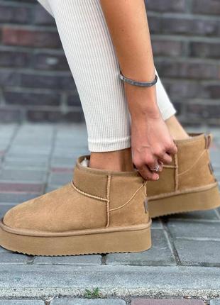 Жіночі уггі/ зимові сноубутси хутряні на високій підошві 37-41