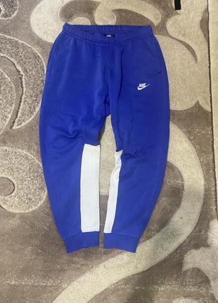Штани nike spotswear