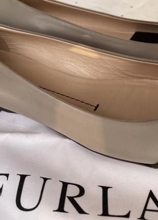 Оригинальные кожаные балетки furla бренд 37 размер мокко беж4 фото
