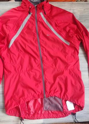 Куртка вітровка