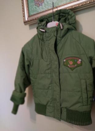 Кртка для  дівчинки 4-5р.  280 грн.