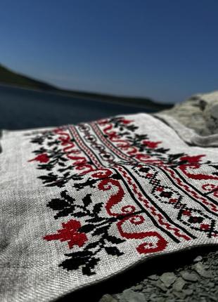 Вишитий фартух