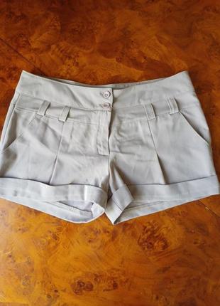 Шорты бежевые