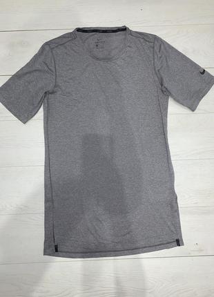 Спортивна чоловіча футболка сіра nike dri-fit  m3 фото