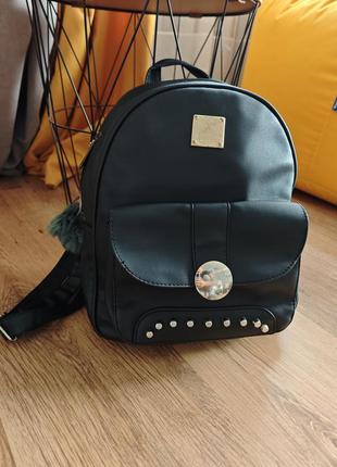 Черный рюкзак под кожу