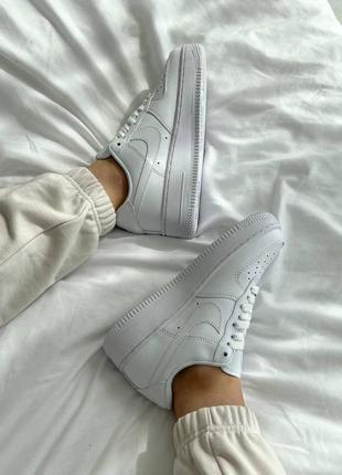 Жіночі кросівки nike air force white5 фото