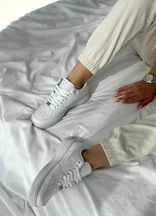 Жіночі кросівки nike air force white6 фото