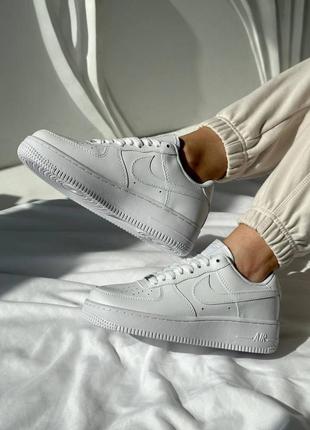 Женские кроссовки nike air force white9 фото