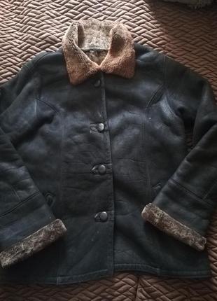 Продам натуральную дубленку.