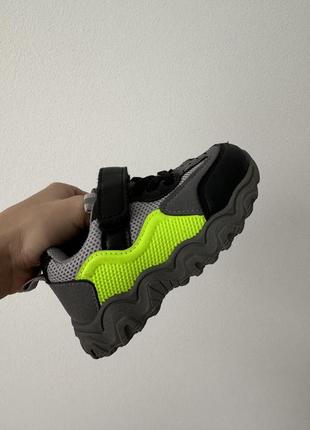 Кроссовки 24 размера