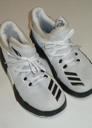 Баскетбольные кроссовки adidas dame 3 размер 32