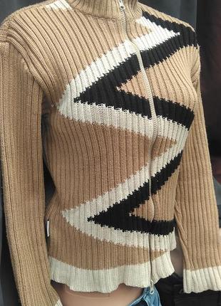 Осень зима весна на замке