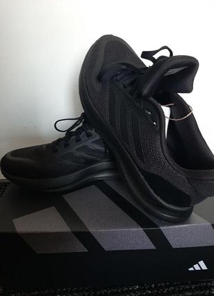 Кросівки adidas 40р2 фото