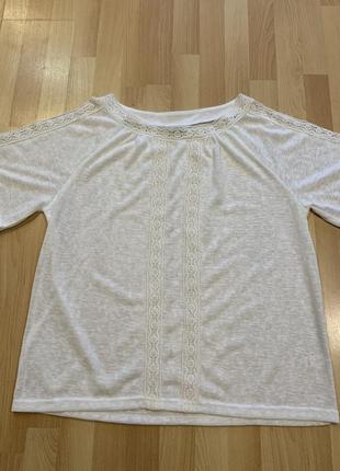 Стильная белоснежная трикотажная блузка с кружевом, батал7 фото