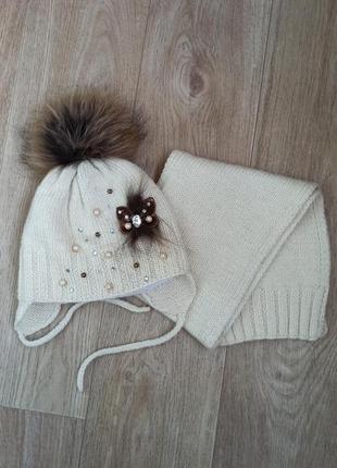 Гарний комплект шапка шарф