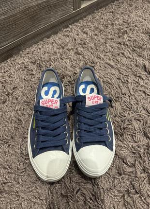 Продаю кеди superdry