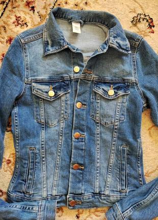 Джинсова куртка