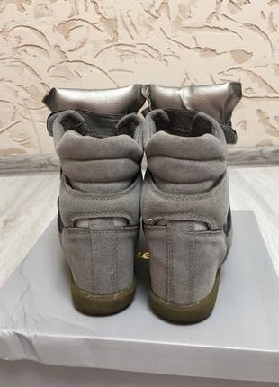 Сникерсы высокие кроссовки