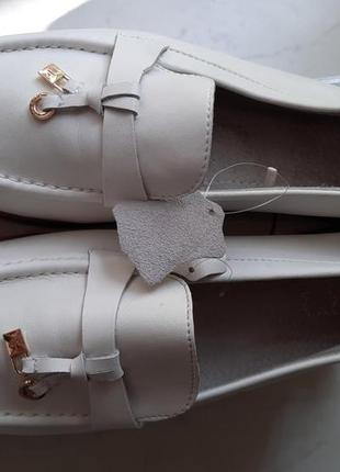 Женские  кожаные мокасины