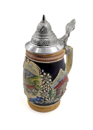 Пивная керамическая кружка с крышкой из пищевого олова.