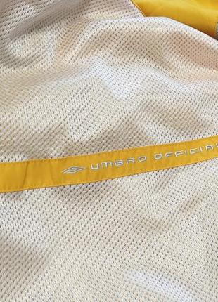 Оригинальная спортивная куртка от британского бренда umbro. как новая.