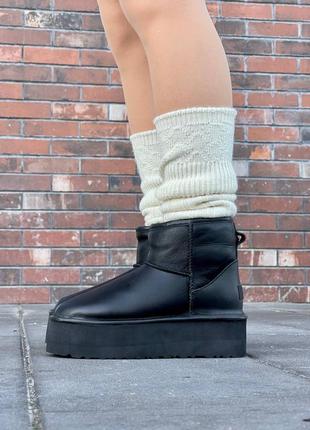Женские натуральные угги ugg mini platform black leather (36-40 г.) (наличие уточняйте)