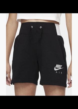 Спортивные шорты nike air