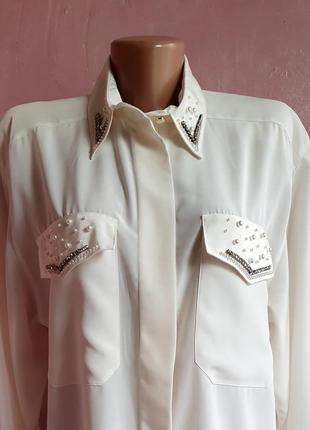 Блуза рубашка с камнями и жемчугом2 фото
