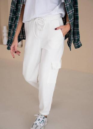 Женские спортивные штаны джоггеры (белые)4 фото
