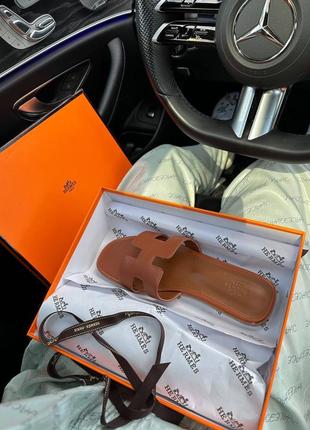 Шльопанці в стилі hermes oran slippers brown premium тапочки6 фото
