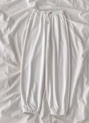 Штани спортивні жіночі джогери базові однотонні на високій посадці з кишенями якісні стильні сірі білі2 фото