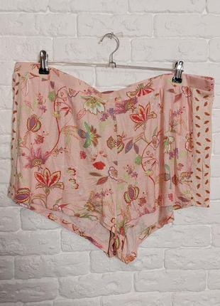 Фирменные трикотажные шорты