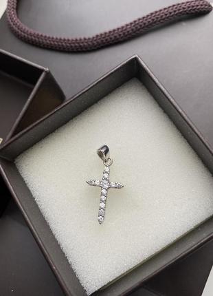 Серебряный крестик