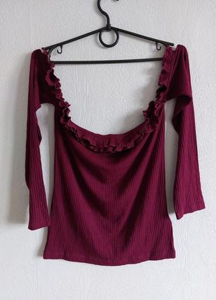 Кофточка в рубчик із відкритими плечима