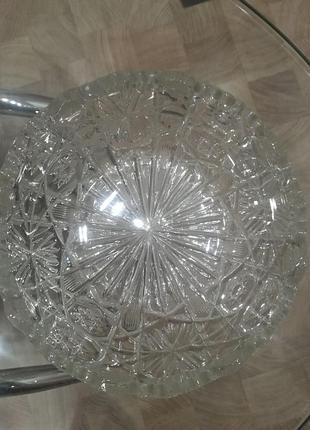Кришталева салатниця